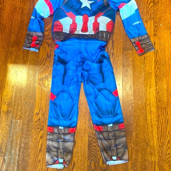 Marvel Captain America Costume - Youth - Picture 3 of 7